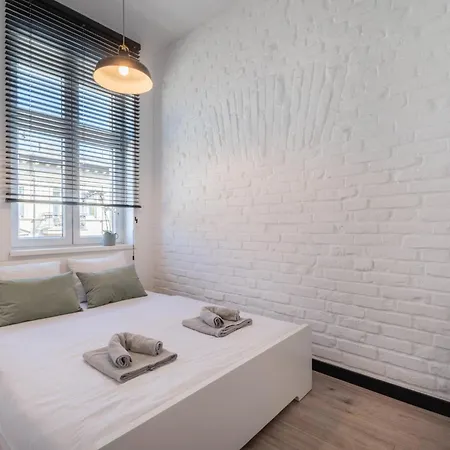 شقة فندقية Garbary 3*